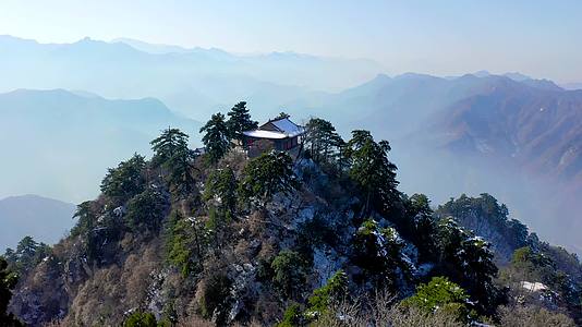 航拍陕西南五台山景区视频的预览图