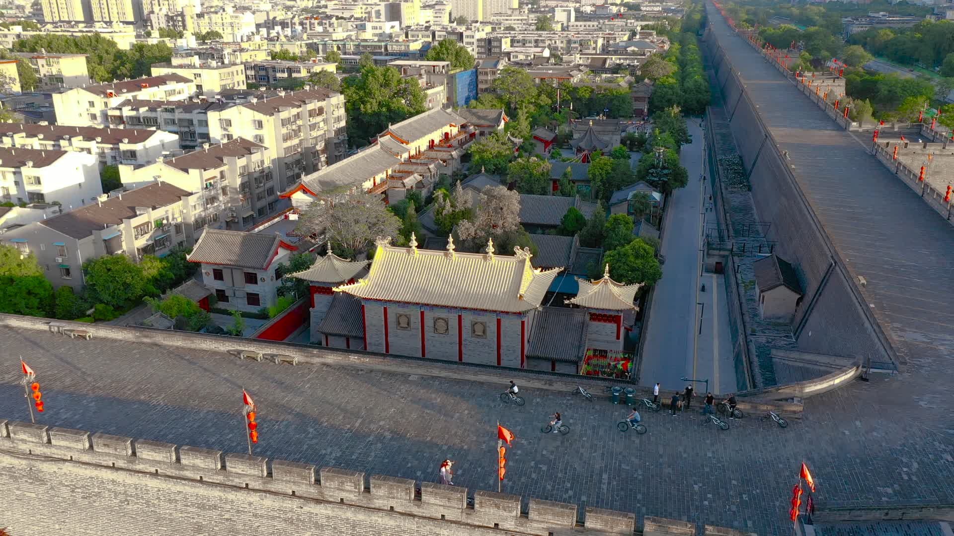 西安城墙广仁寺视频的预览图