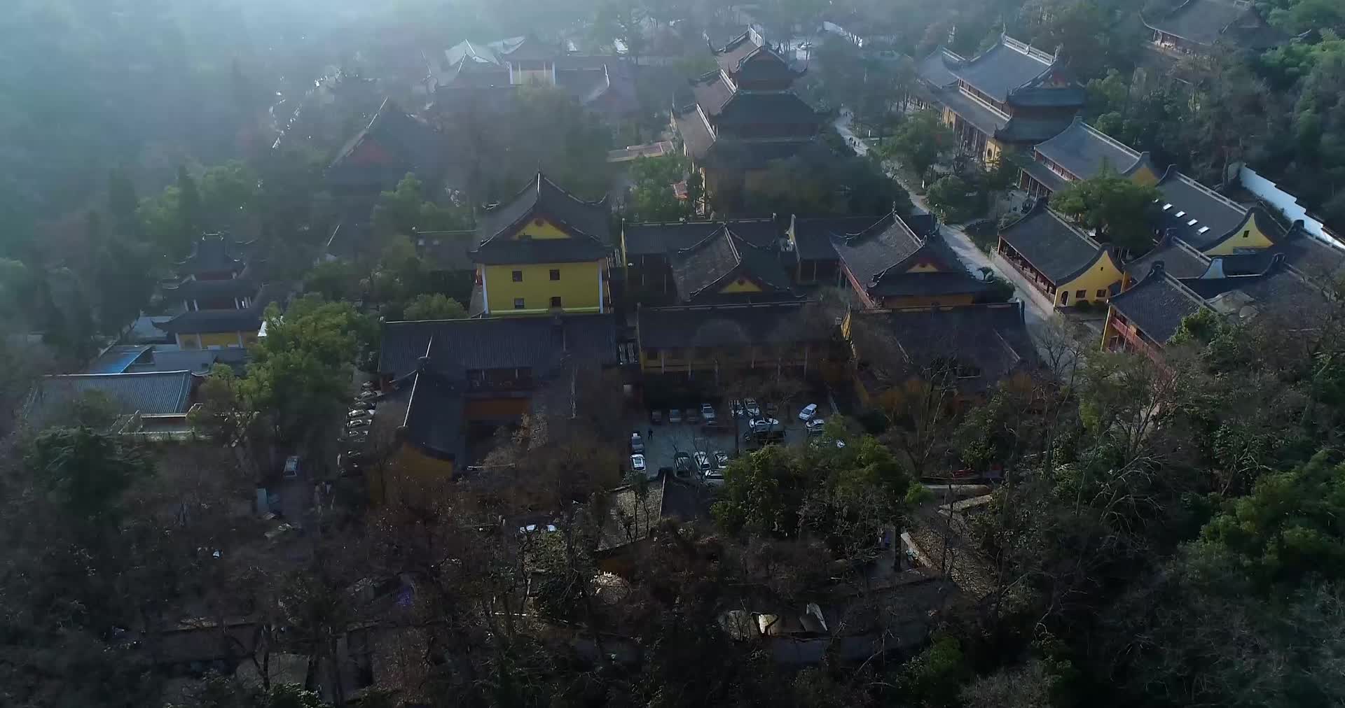 杭州飞来峰景区灵隐寺禅院航拍视频视频的预览图
