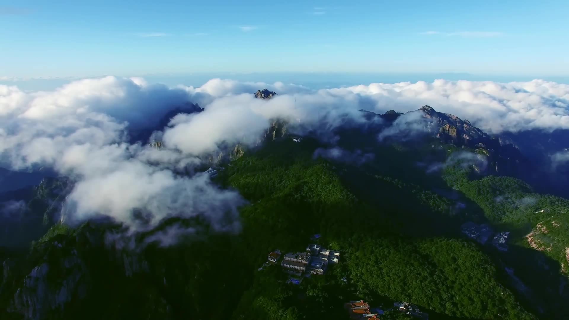 云上黄山航拍视频视频的预览图