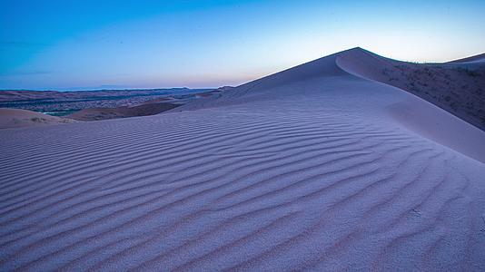 巴丹吉林沙漠日出视频的预览图