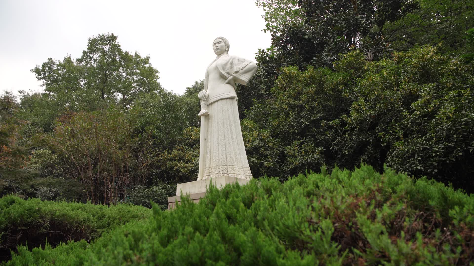 杭州西湖风景区秋瑾墓4K风景视频视频的预览图