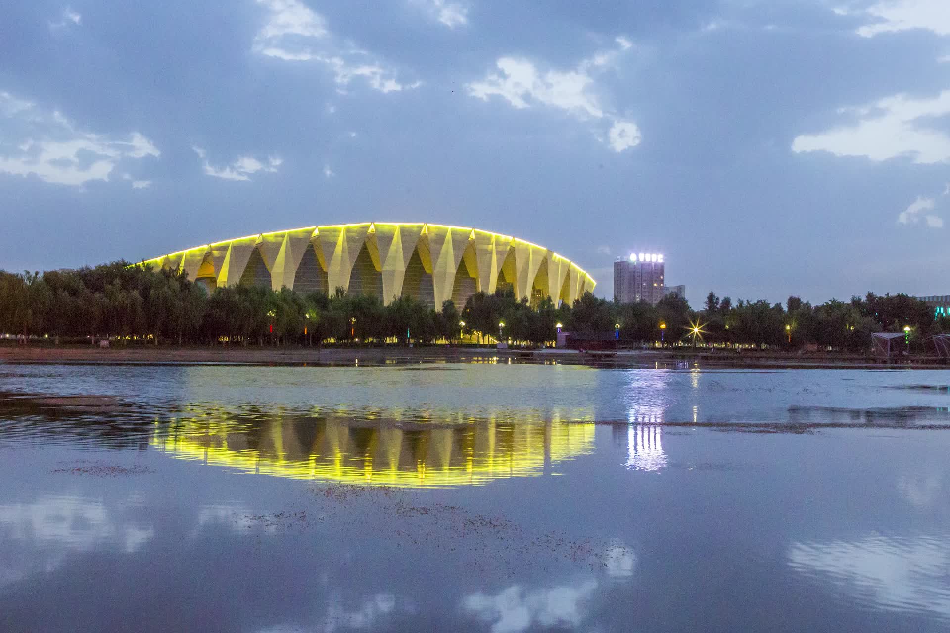 新疆阿拉尔体育馆视频的预览图
