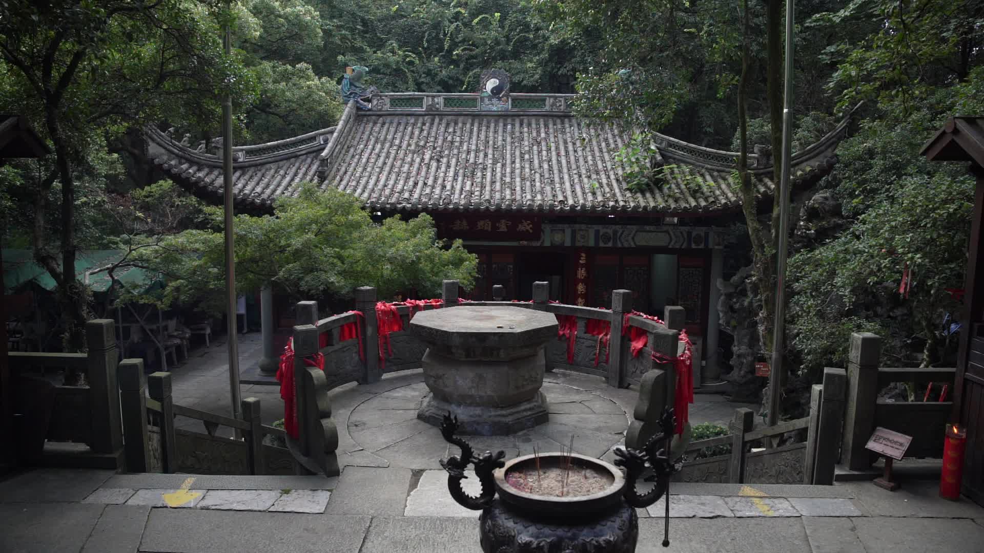 杭州玉皇山景区玉皇宫4K风景视频视频的预览图