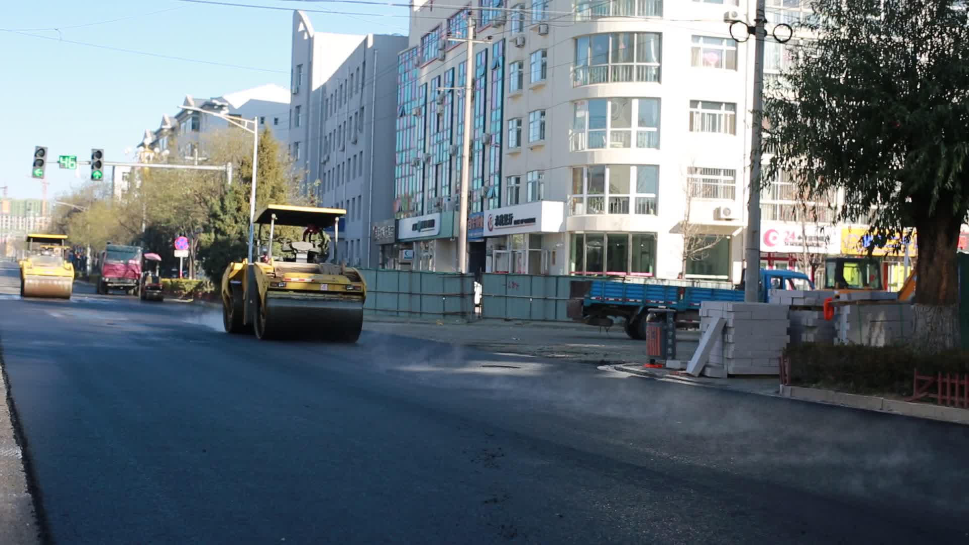 工程施工道路修建视频的预览图