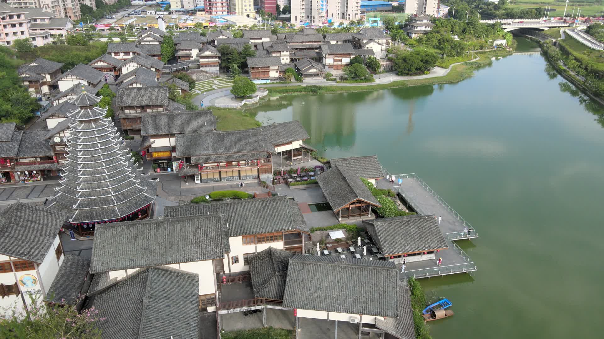 4K航拍广西南宁相思小镇视频的预览图
