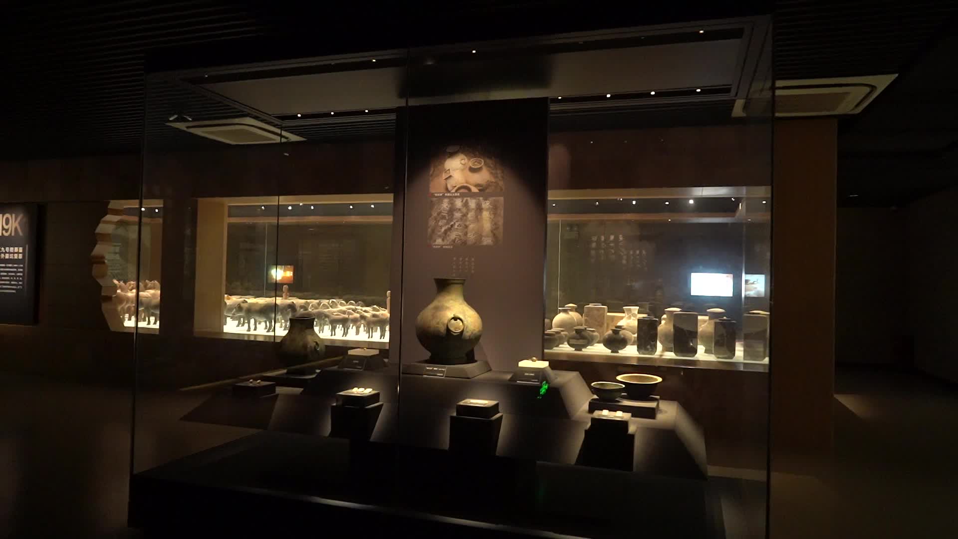 汉景帝汉阳陵遗址文物兵马俑合集特写视频的预览图