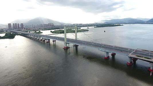 4K航拍福州洪塘大桥视频的预览图