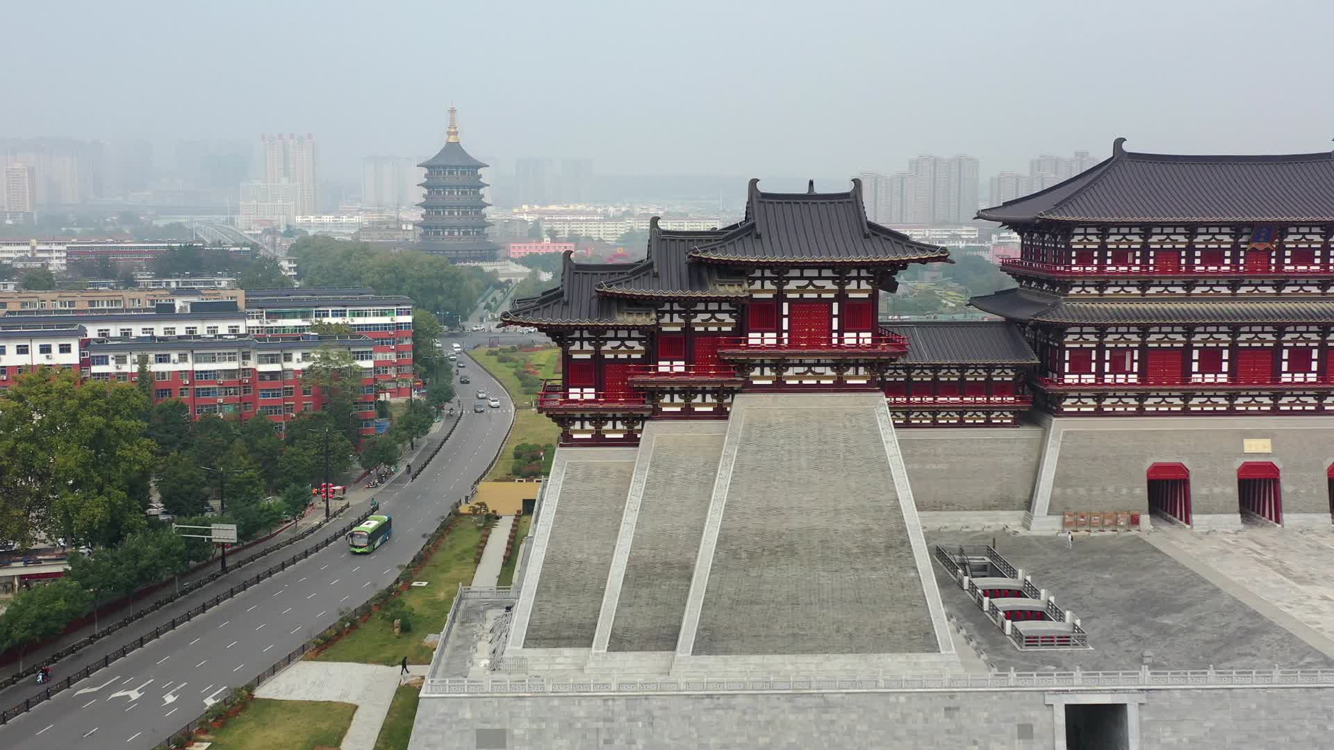 4K航拍河南洛阳市应天门遗址博物馆视频的预览图