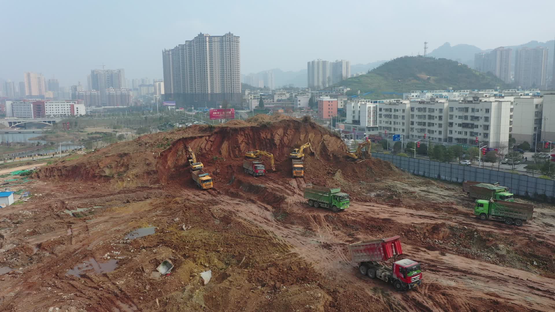 城市建设土方挖掘城市工地视频的预览图