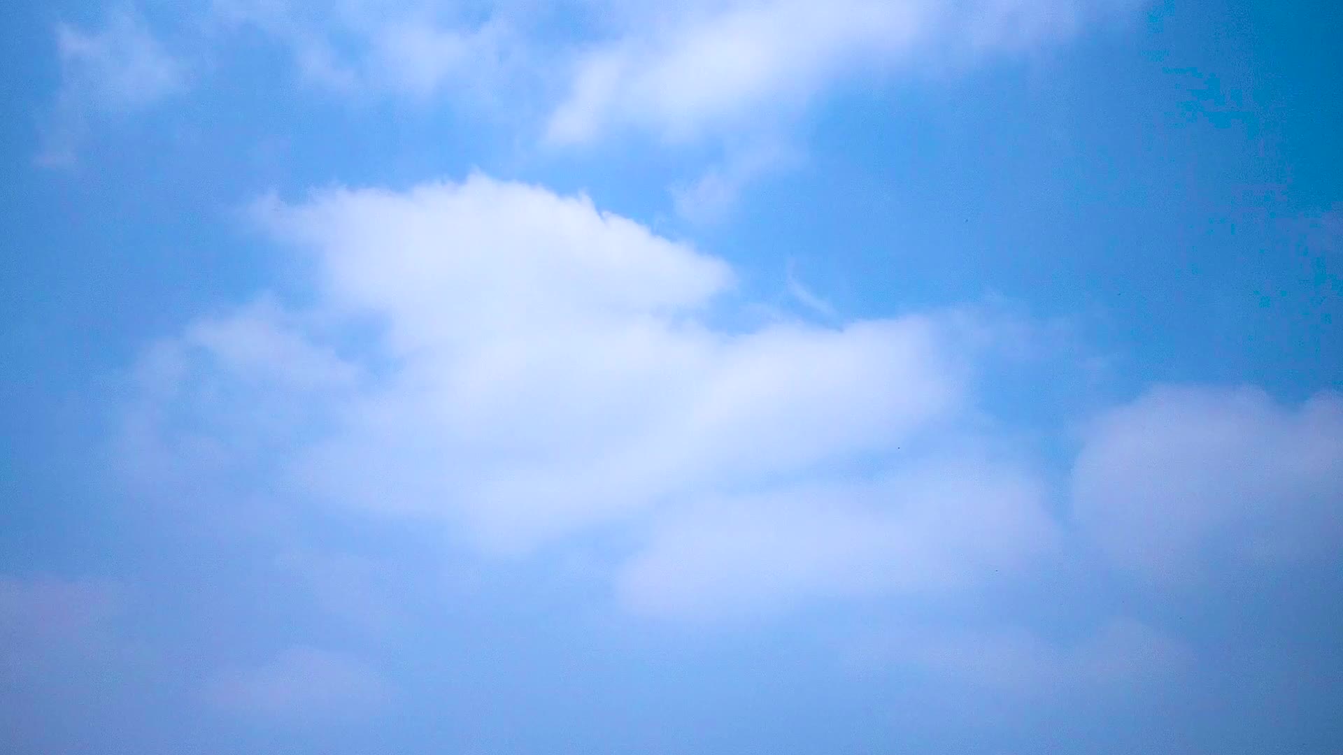 晴空白云延时摄影视频的预览图