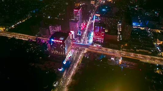 航拍郑州丹尼斯灯光延时视频的预览图