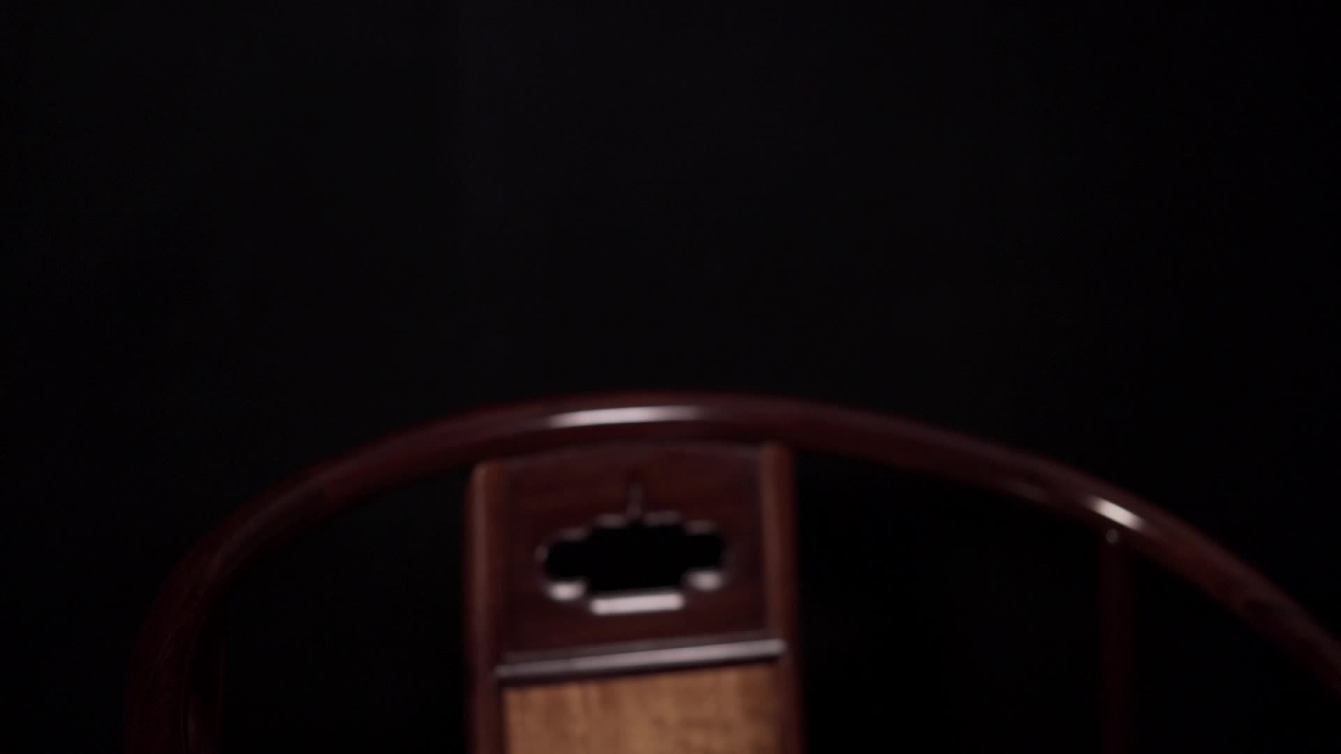 金丝楠木太师椅视频的预览图