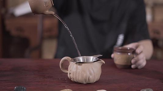 休闲泡茶喝茶视频的预览图