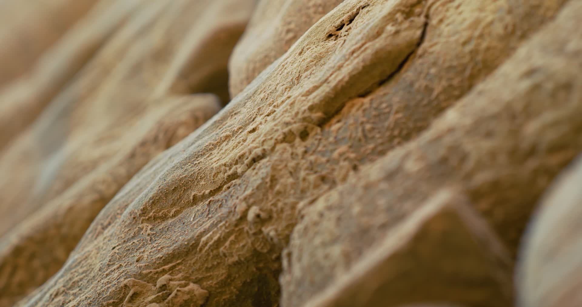 陕西石头风化石风化沙化石头城石头墙视频的预览图