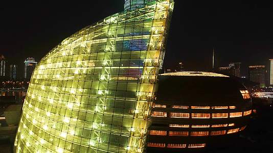 航拍郑州玉米楼CBD大楼夜景视频的预览图