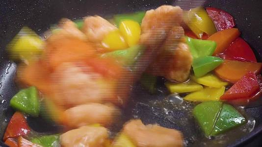 虾滑虾仁美食制作过程视频的预览图