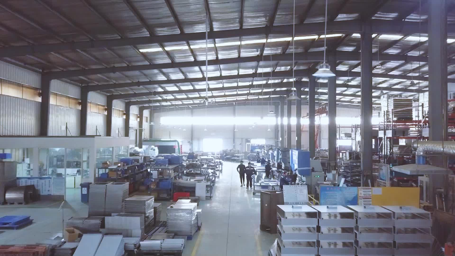 工厂内部厂房航拍视频的预览图