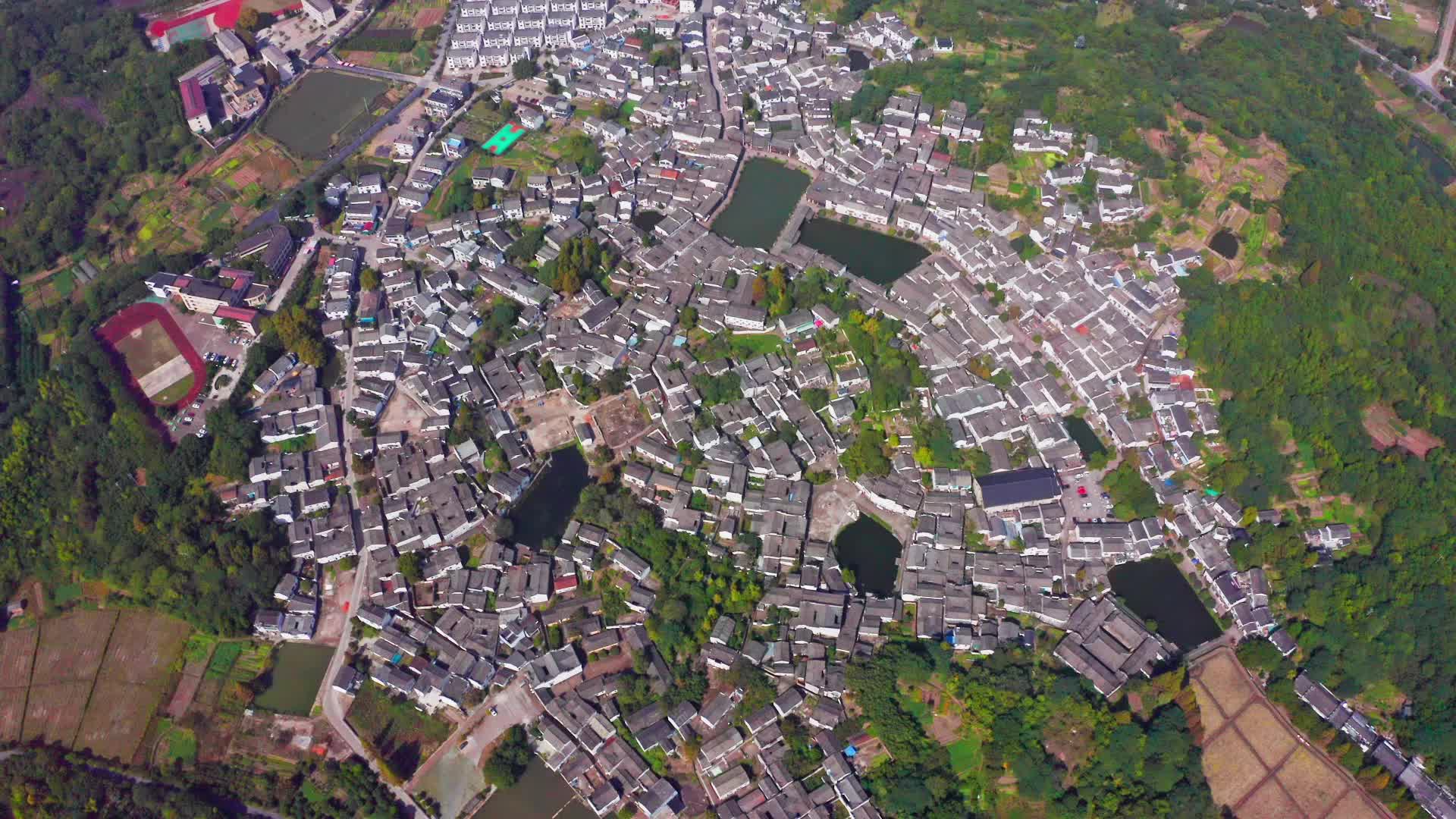 杭州建德古村落诸葛村八卦村航拍视频的预览图