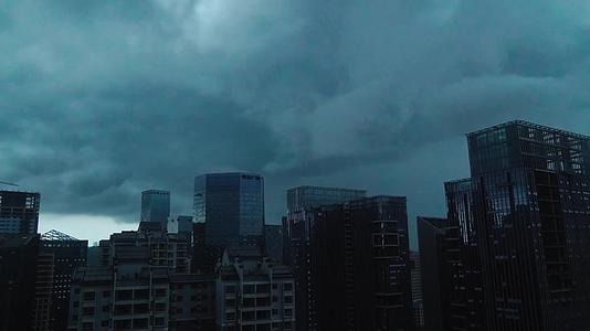 台风过境乌云台风视频的预览图