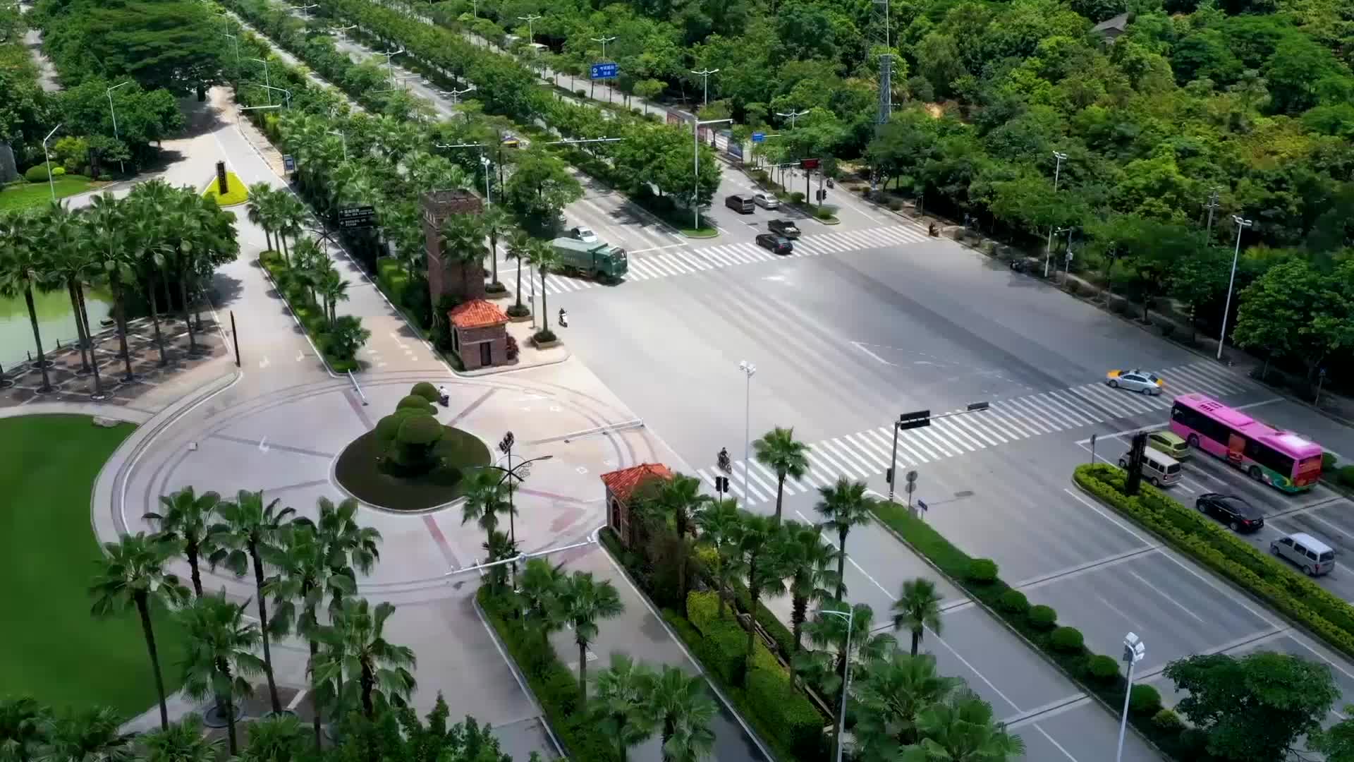 城市交通汽车延时车流汽车视频的预览图