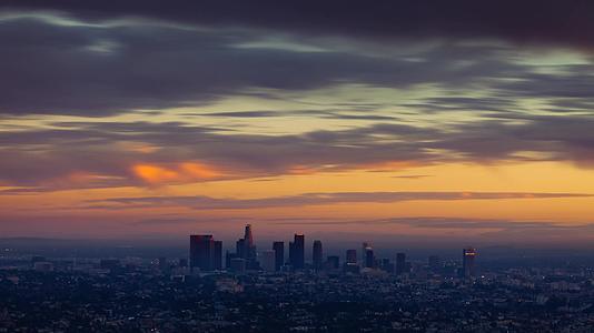 延时摄影洛杉矶城市的时间变幻视频的预览图