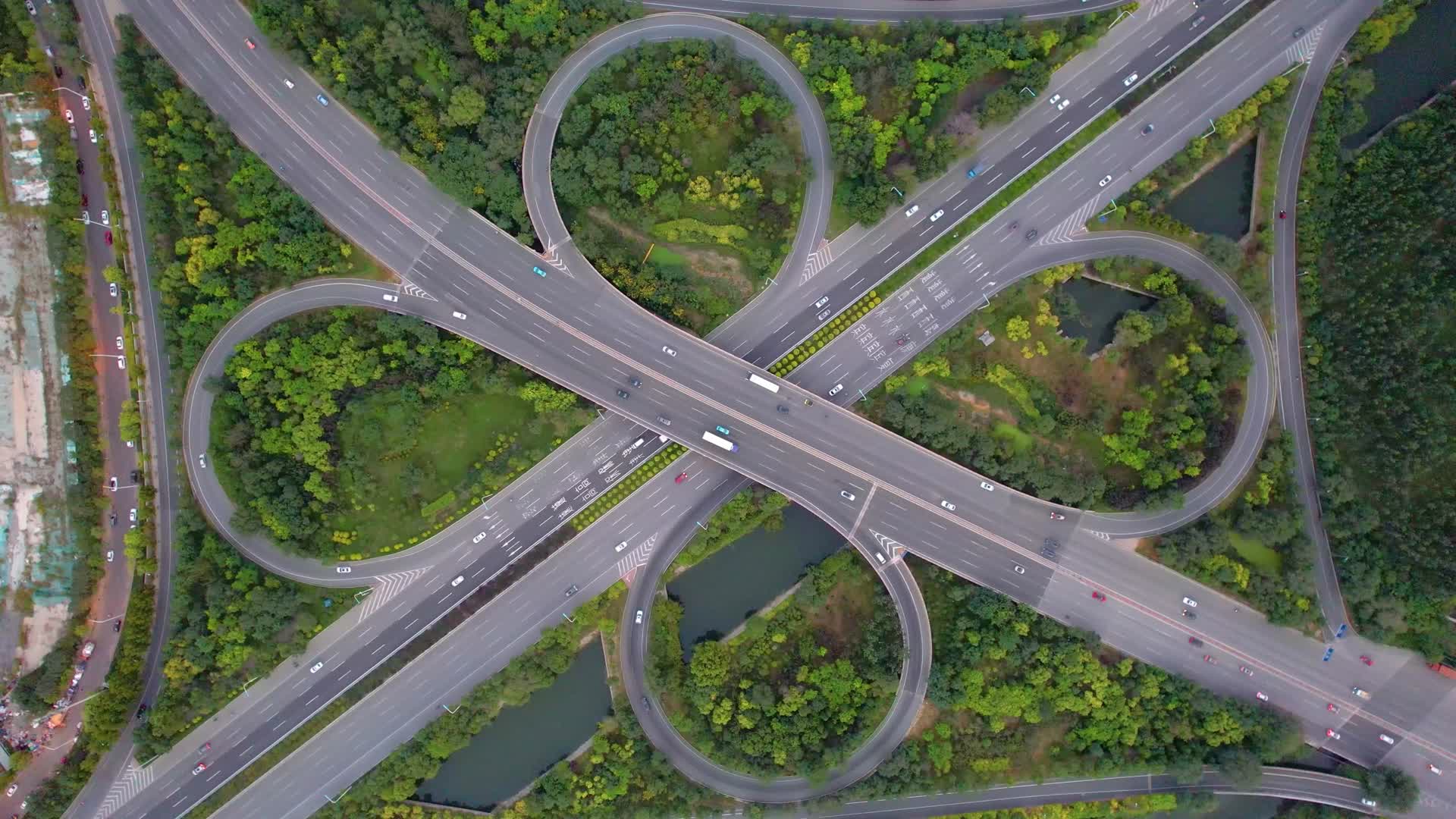 中国天津城市立交桥航拍风光视频的预览图
