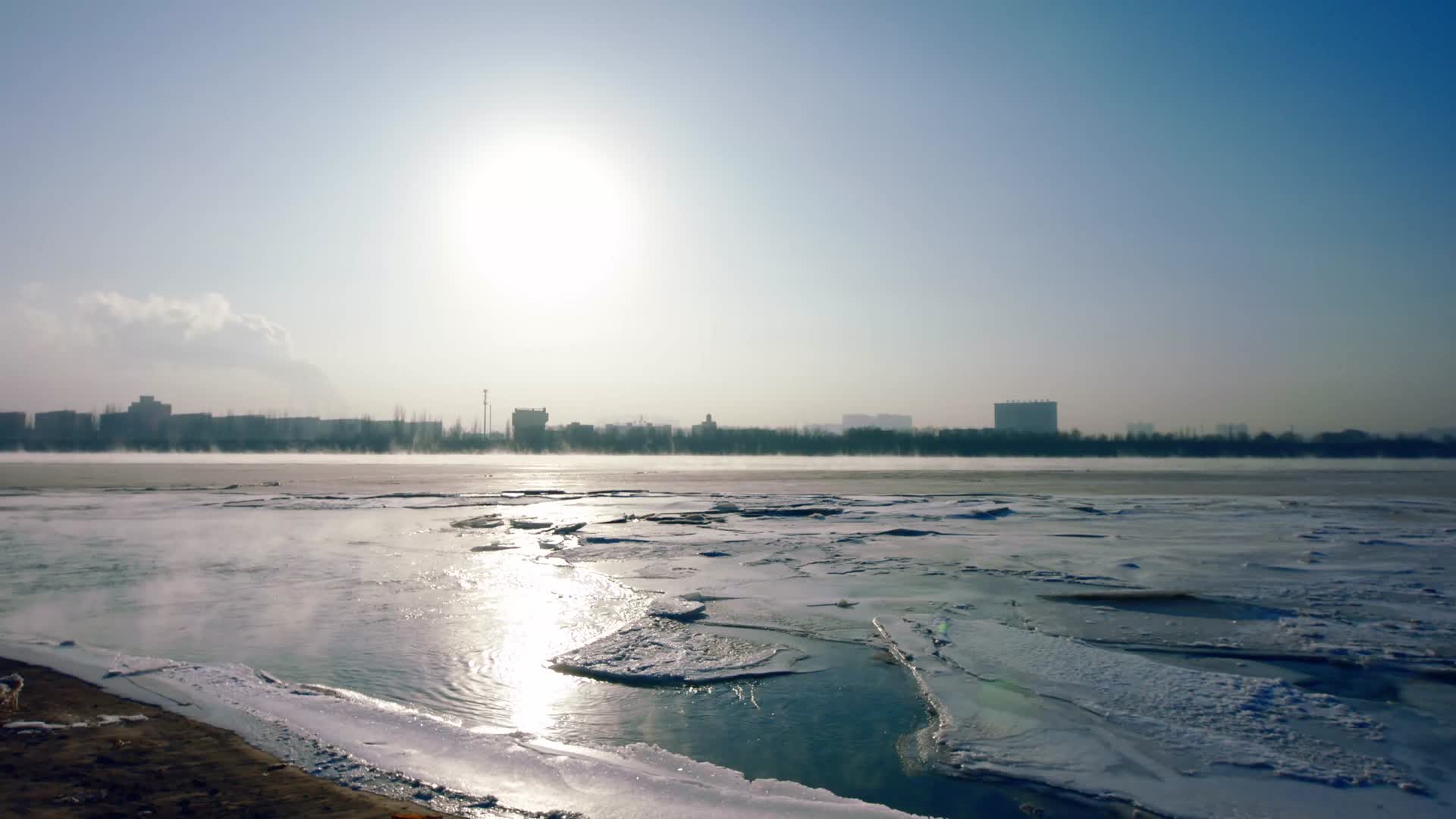 冬天黄河水冰河视频的预览图