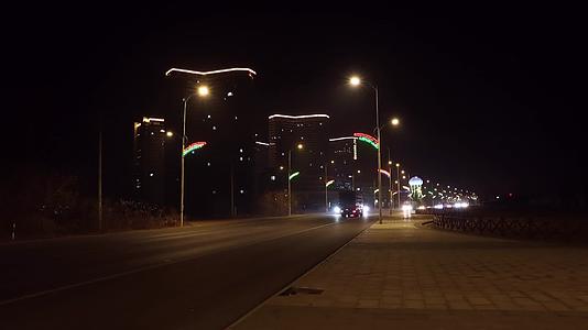 东戴河G228夜景车流延时视频的预览图