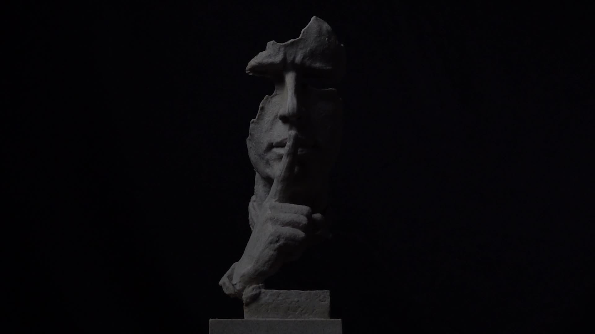沉默是金雕塑抽象光影视频的预览图