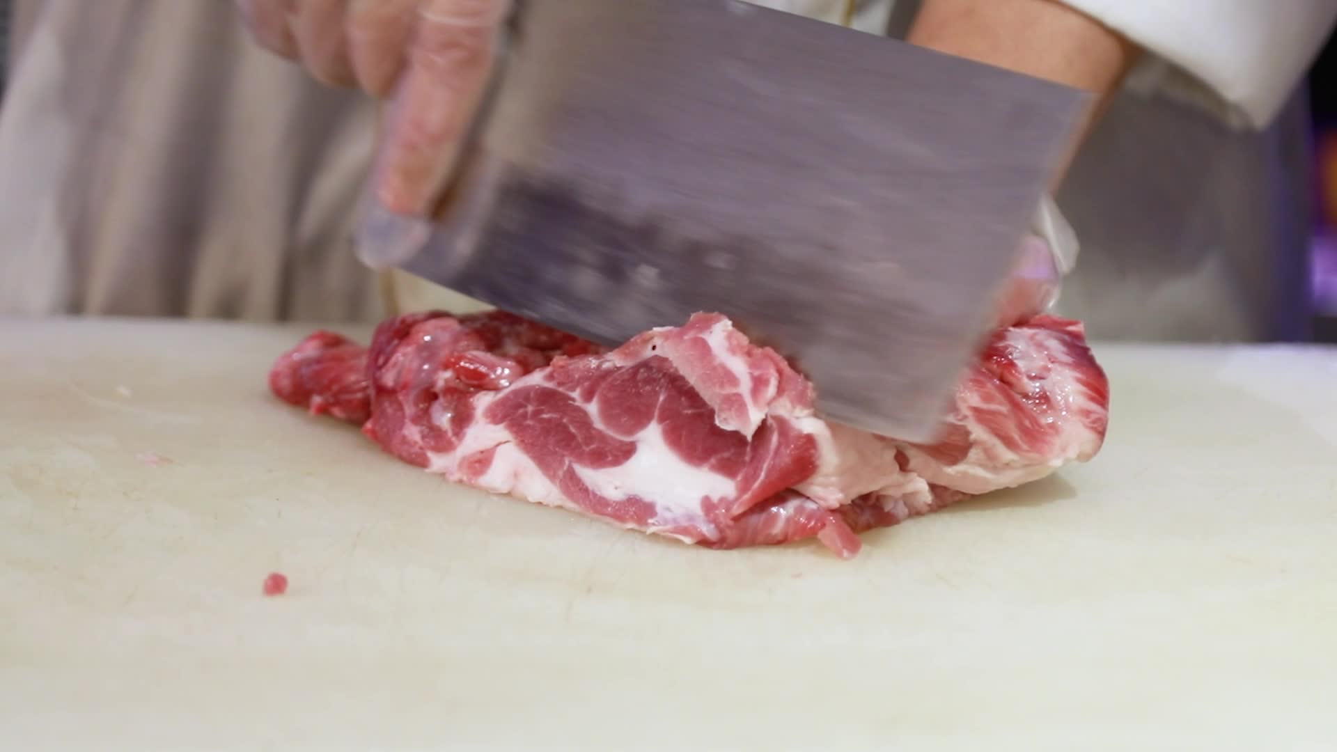 手切牛肉肉片美食视频的预览图
