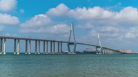 广东湛江海湾大桥延时摄影视频的预览图