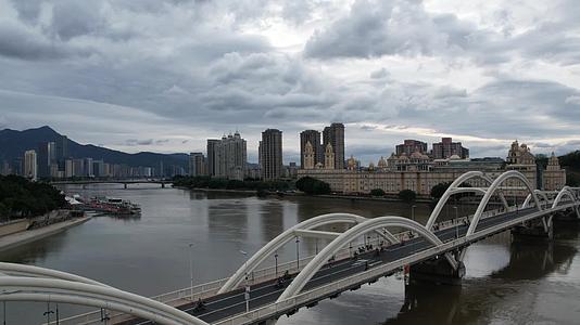 福州城市闽江解放桥大桥延时摄影风云视频的预览图