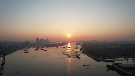 广州珠江新城琶洲万胜围黄昏夕阳视频的预览图