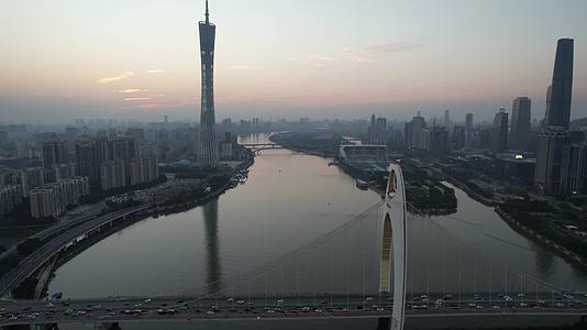 广州城市珠江新城黄昏日落日出朝阳视频的预览图