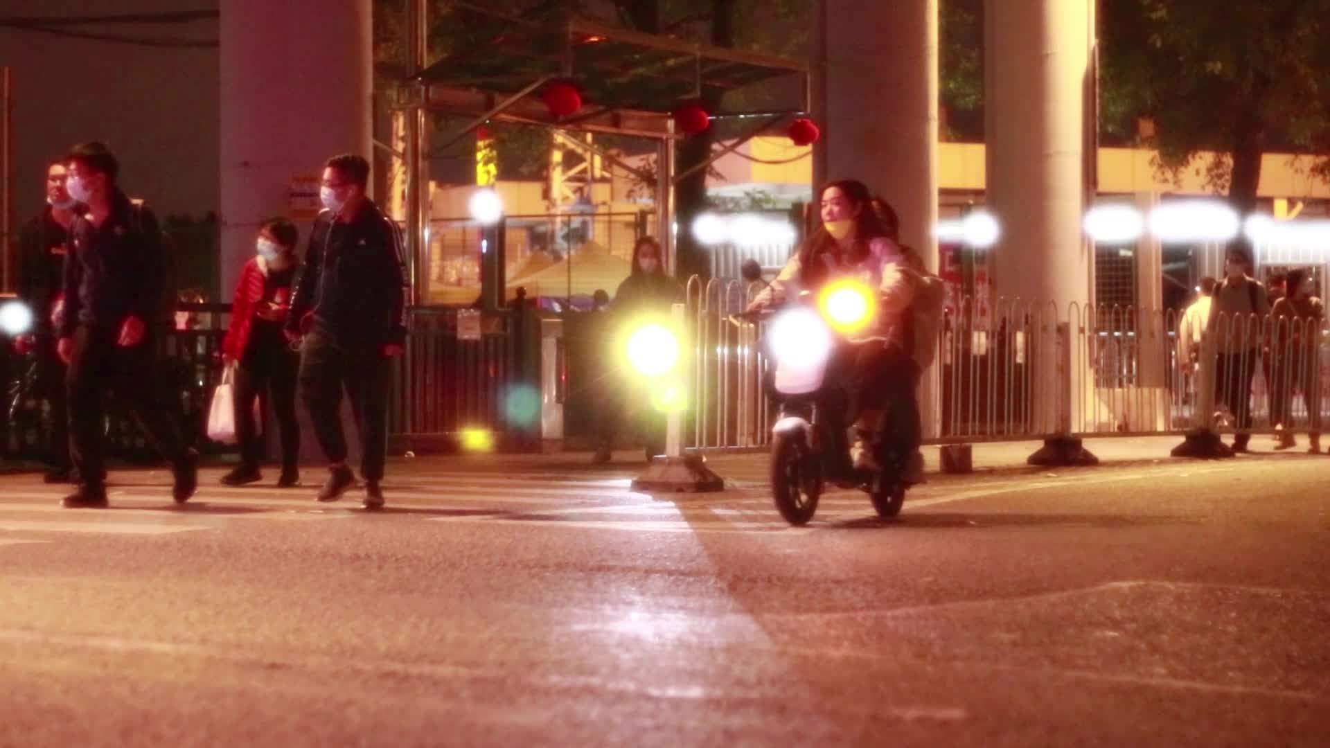 广州夜晚街头视频的预览图