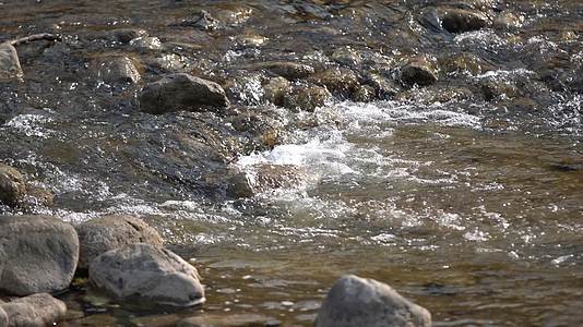 永定河河流水流石头水流湍急视频的预览图