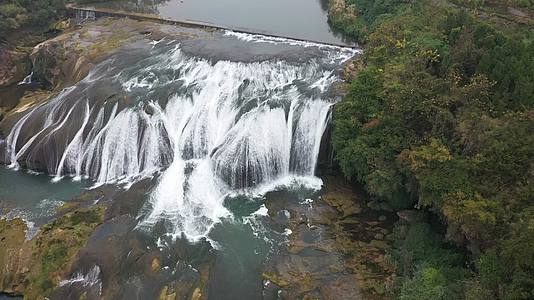 黄果树瀑布陡坡塘大瀑布航拍4k视频的预览图