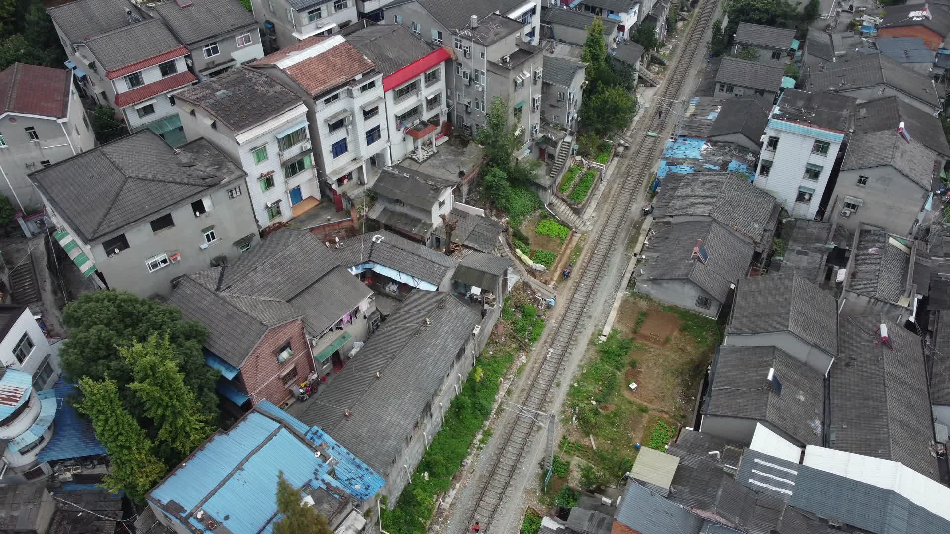 武汉宜昌老旧居住区航拍视频的预览图