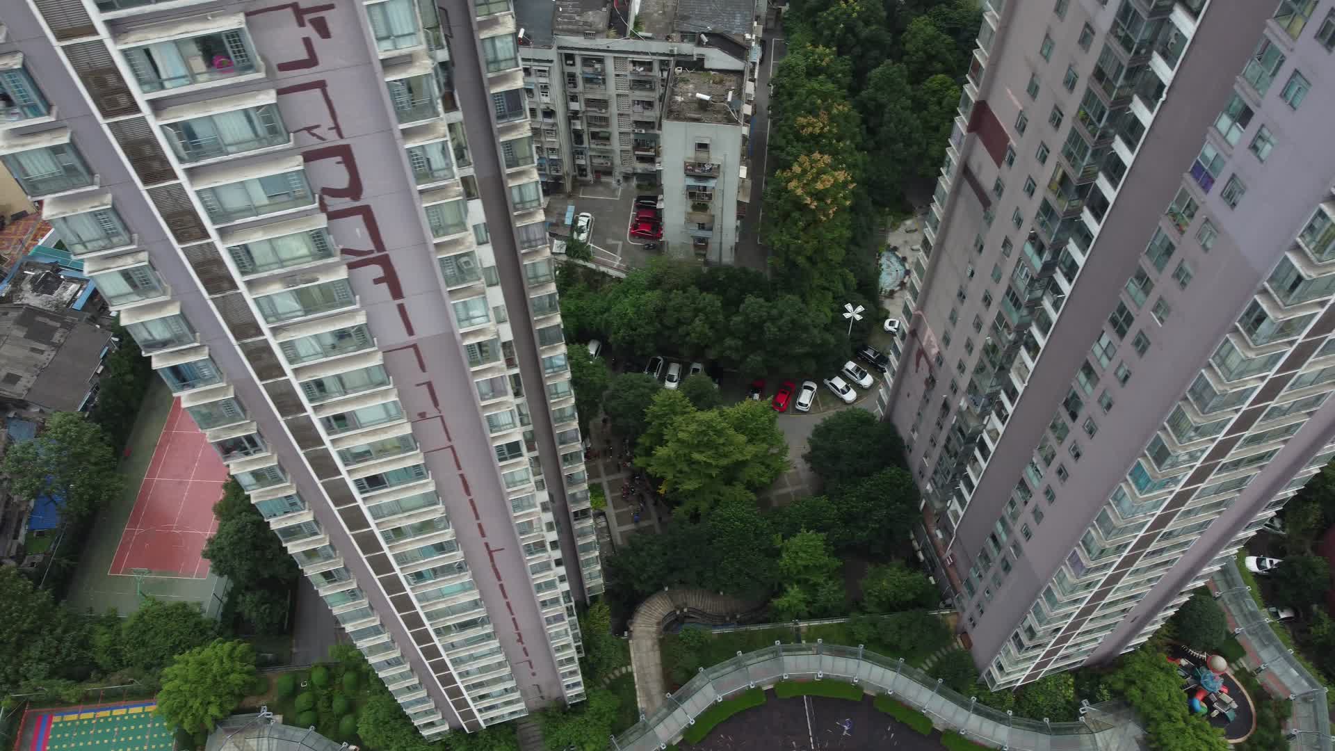 武汉宜昌居住高楼建筑航拍视频的预览图