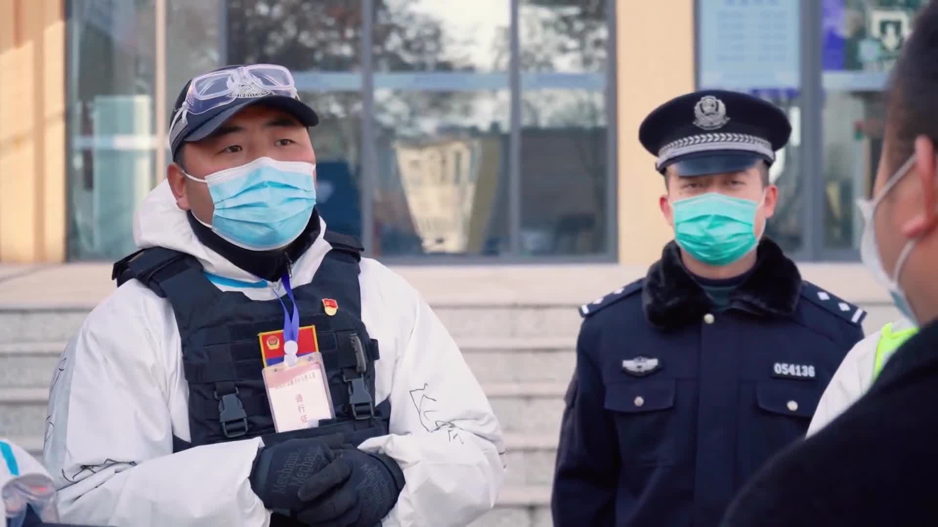 西安疫情医护人员党员志愿者核酸消毒口号西安加油视频的预览图