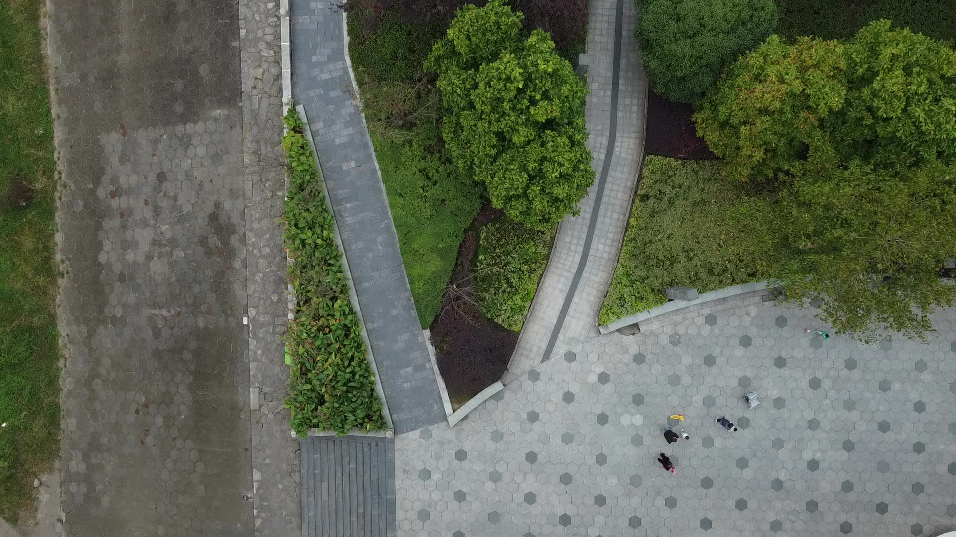 湖北宜昌城市绿地休闲公园航拍视频的预览图