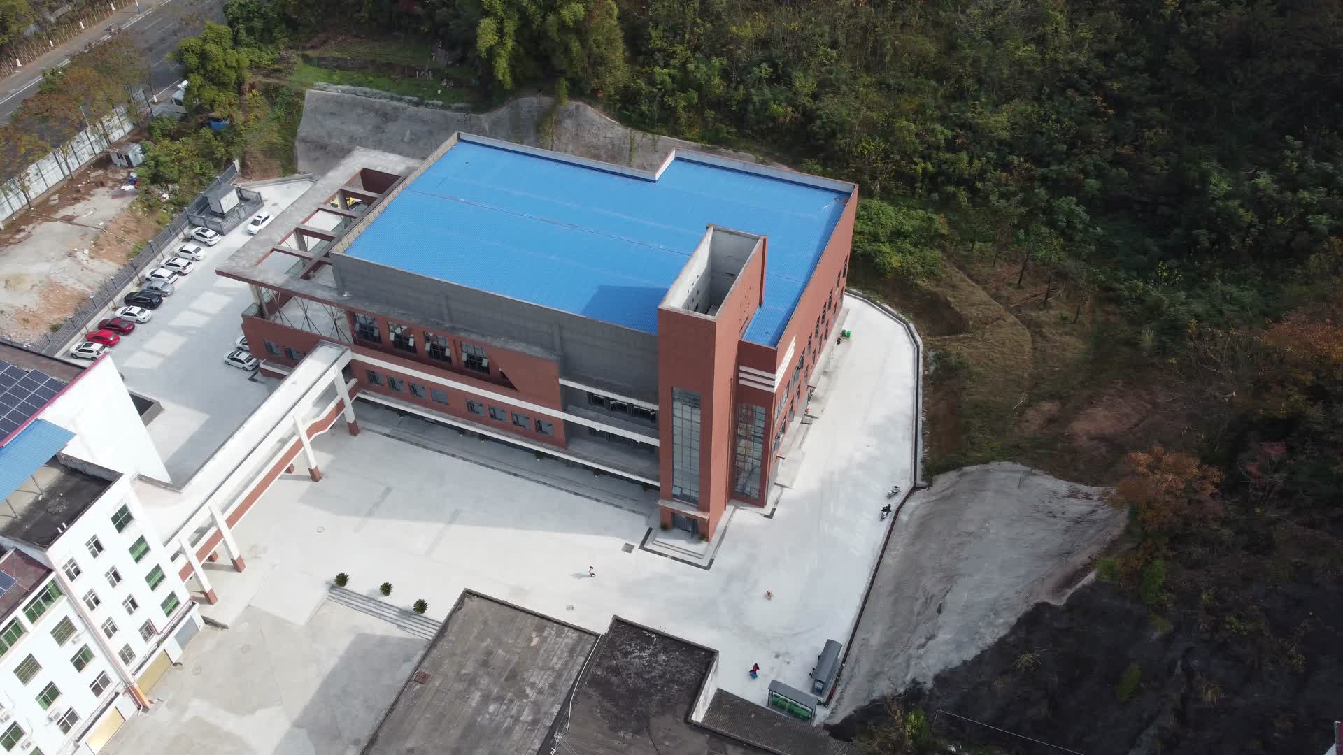 湖北宜昌市建筑航拍视频的预览图
