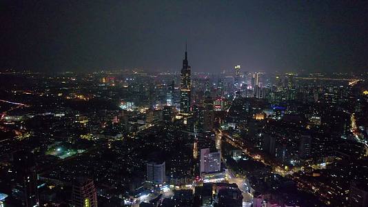 4K延时夜景的南京紫峰城市视频的预览图