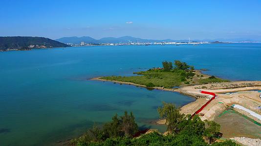 深圳市坝光大海海边小岛岛屿景点4K航拍视频视频的预览图