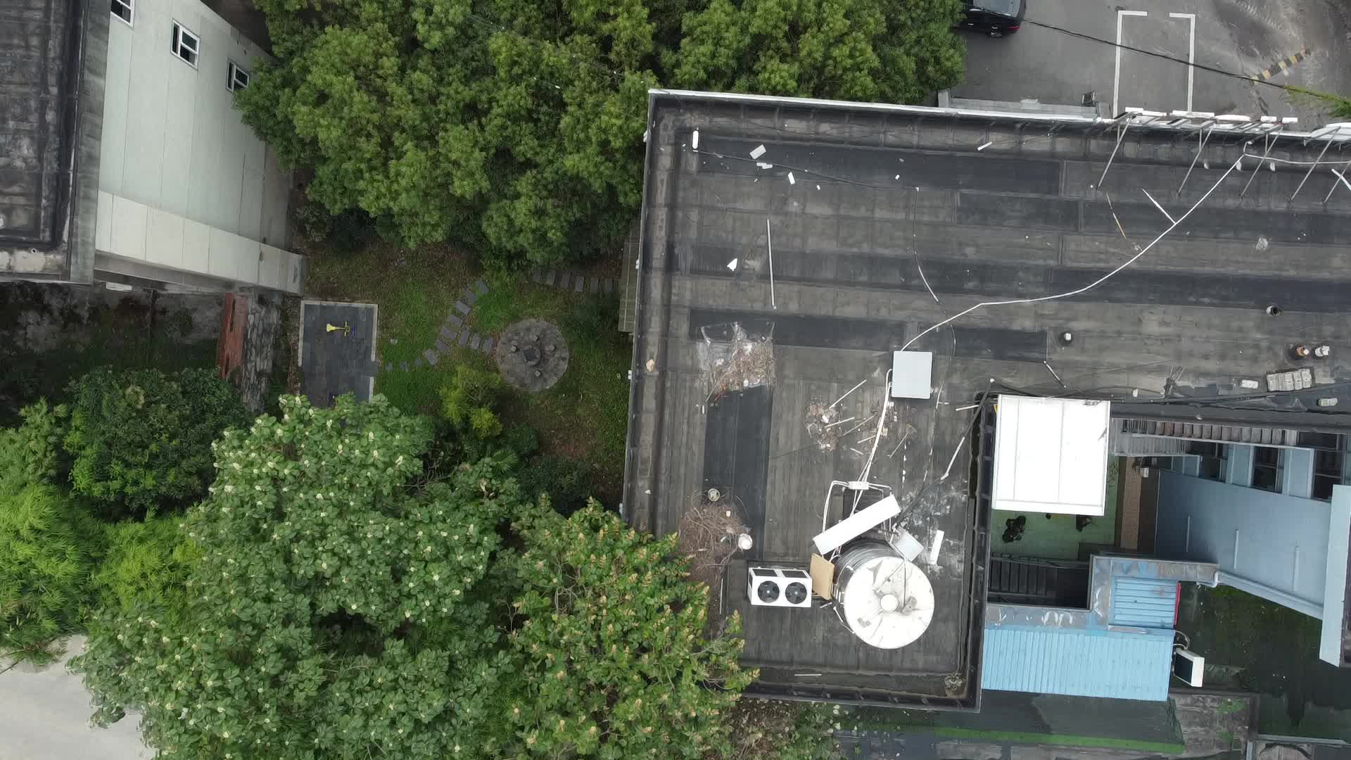 4k湖北宜昌城市道路航拍视频的预览图