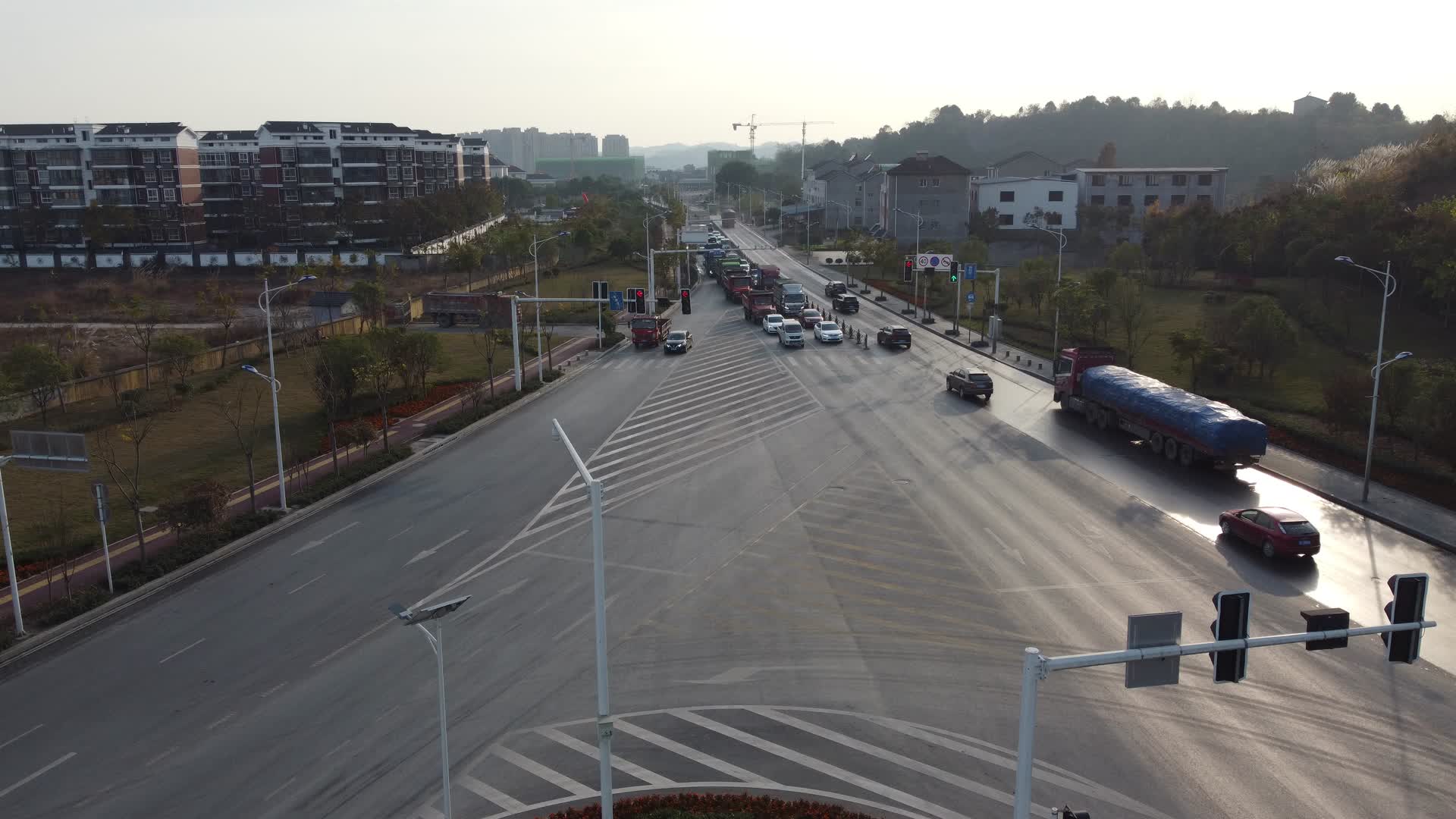 湖北宜昌市夷陵区道路航拍视频的预览图