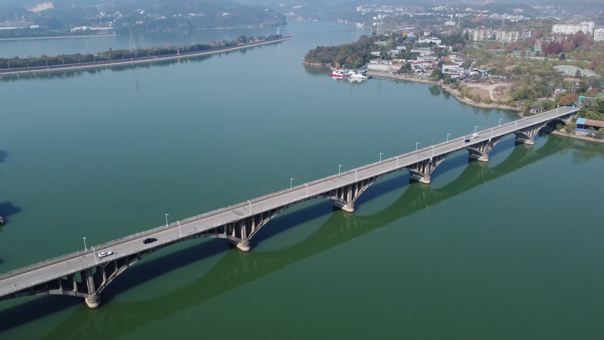 湖北宜昌市夷陵区三峡大桥航拍视频的预览图