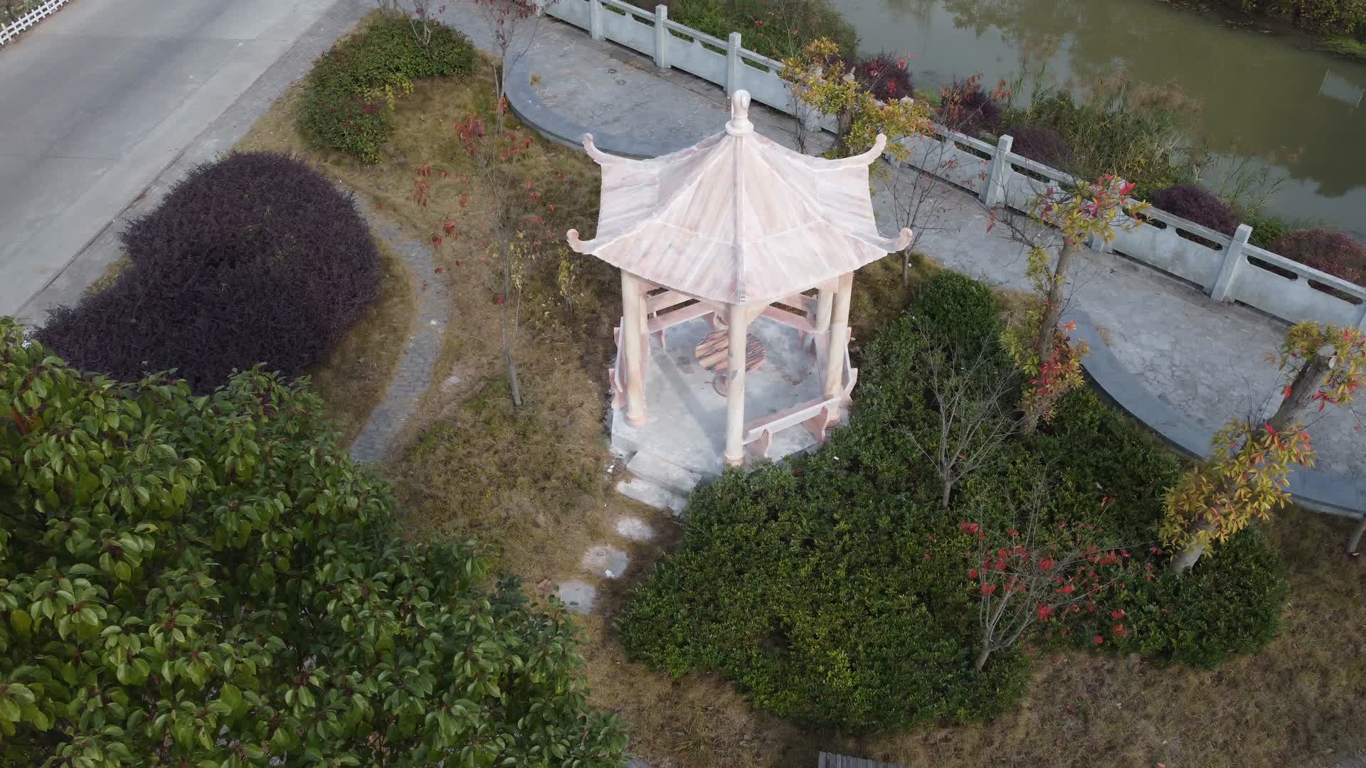 湖北宜昌市夷陵区休闲亭航拍视频的预览图
