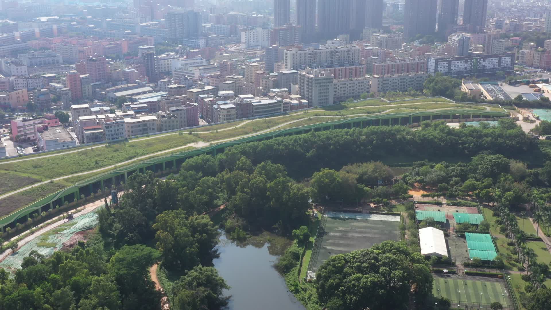 深圳龙华郊外居住区航拍视频的预览图